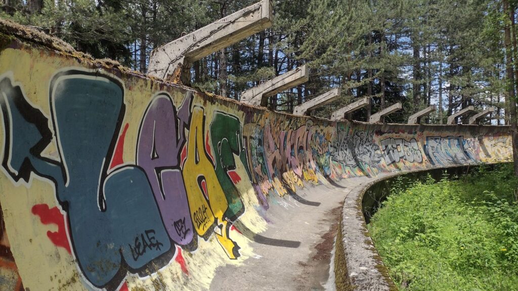 sarajevo bobsleigh track guide