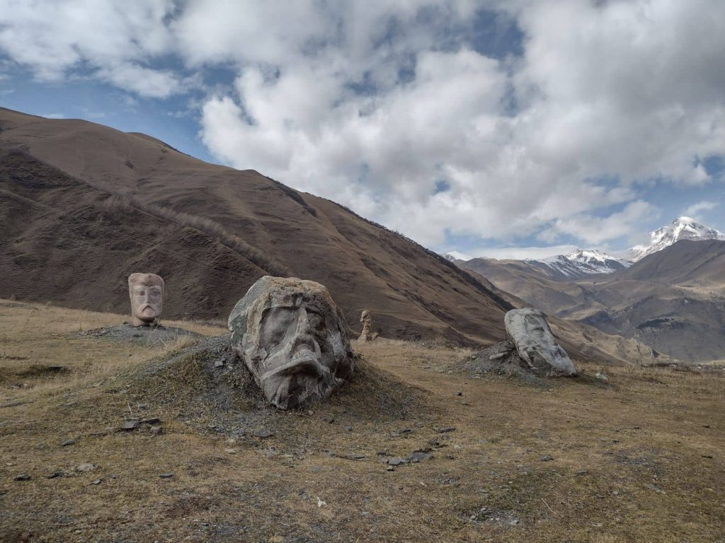 The Stone Heads Of Sno: A Brief Guide To Visiting The Stunning ...