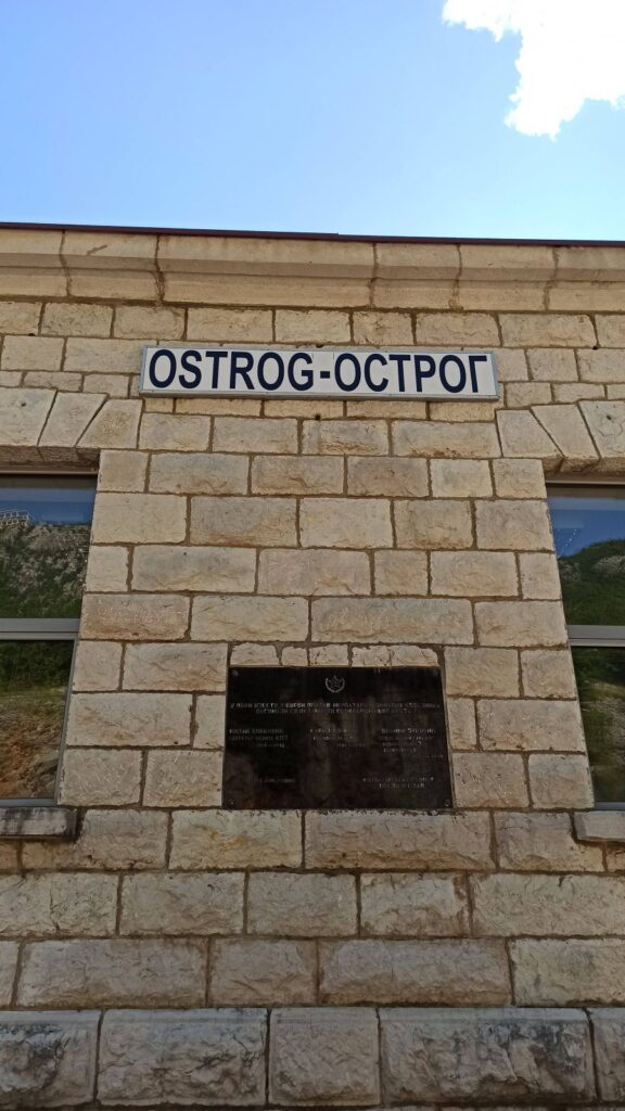 cyrillic in montenegro