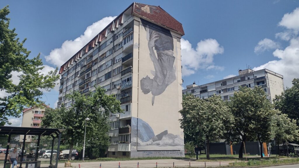 icarus street art banja luka