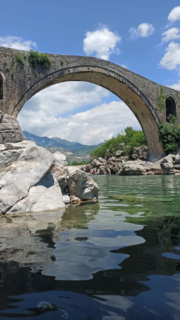 mesi bridge shkoder