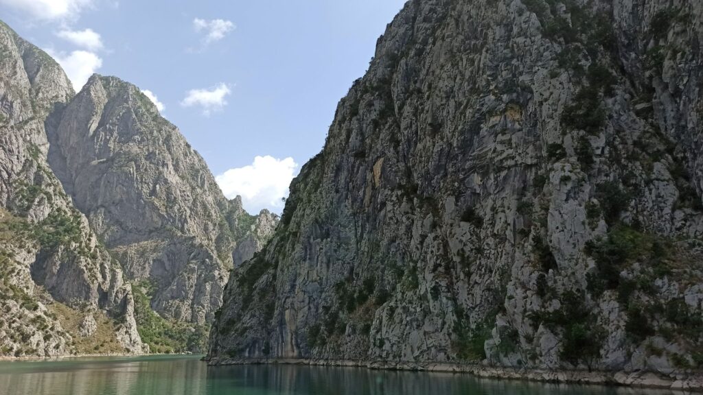 komani lake