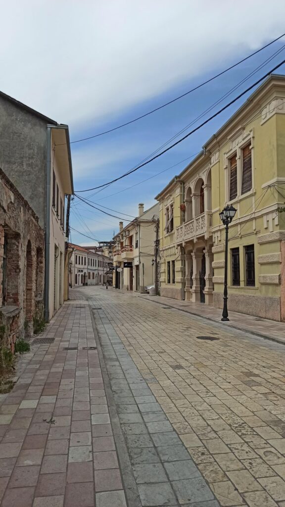 walking street in shkoder