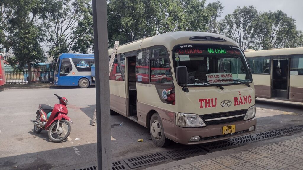 bus to mai chau