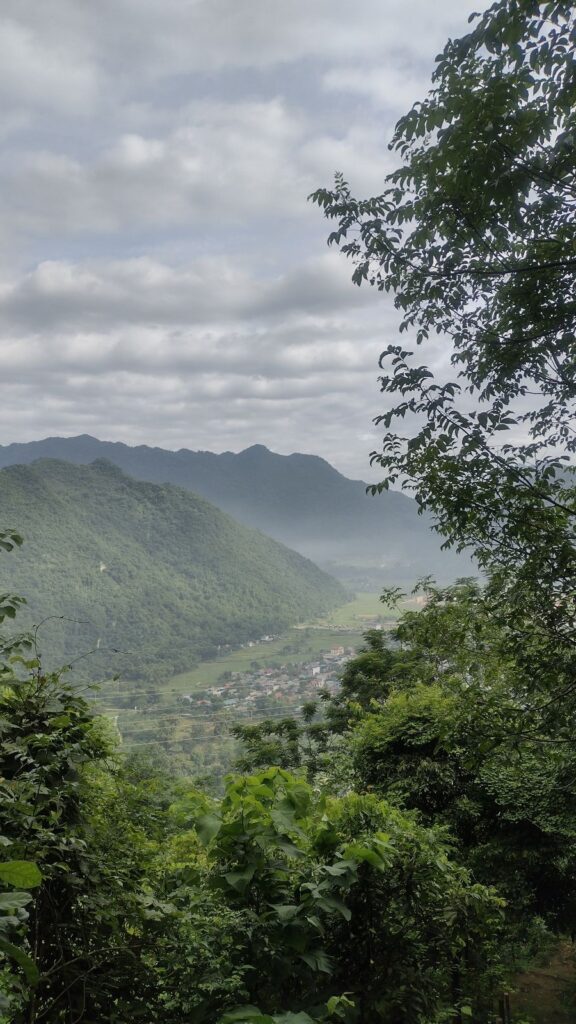 hiking in mai chau