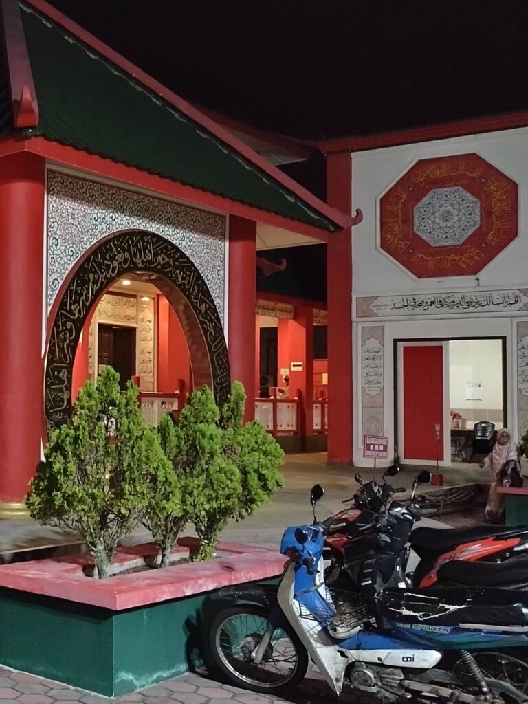 chinese mosque pangkor island