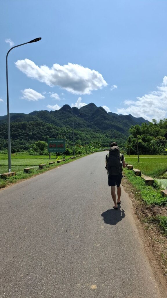 lac village