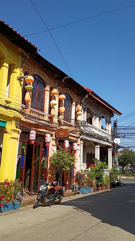 savannakhet streets