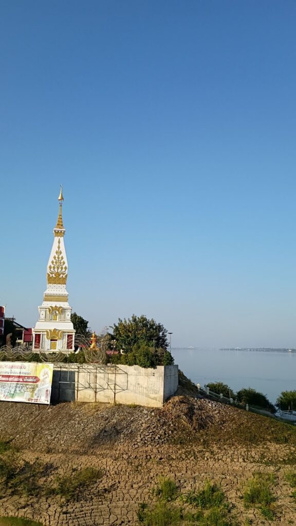 wat si mongkol nua